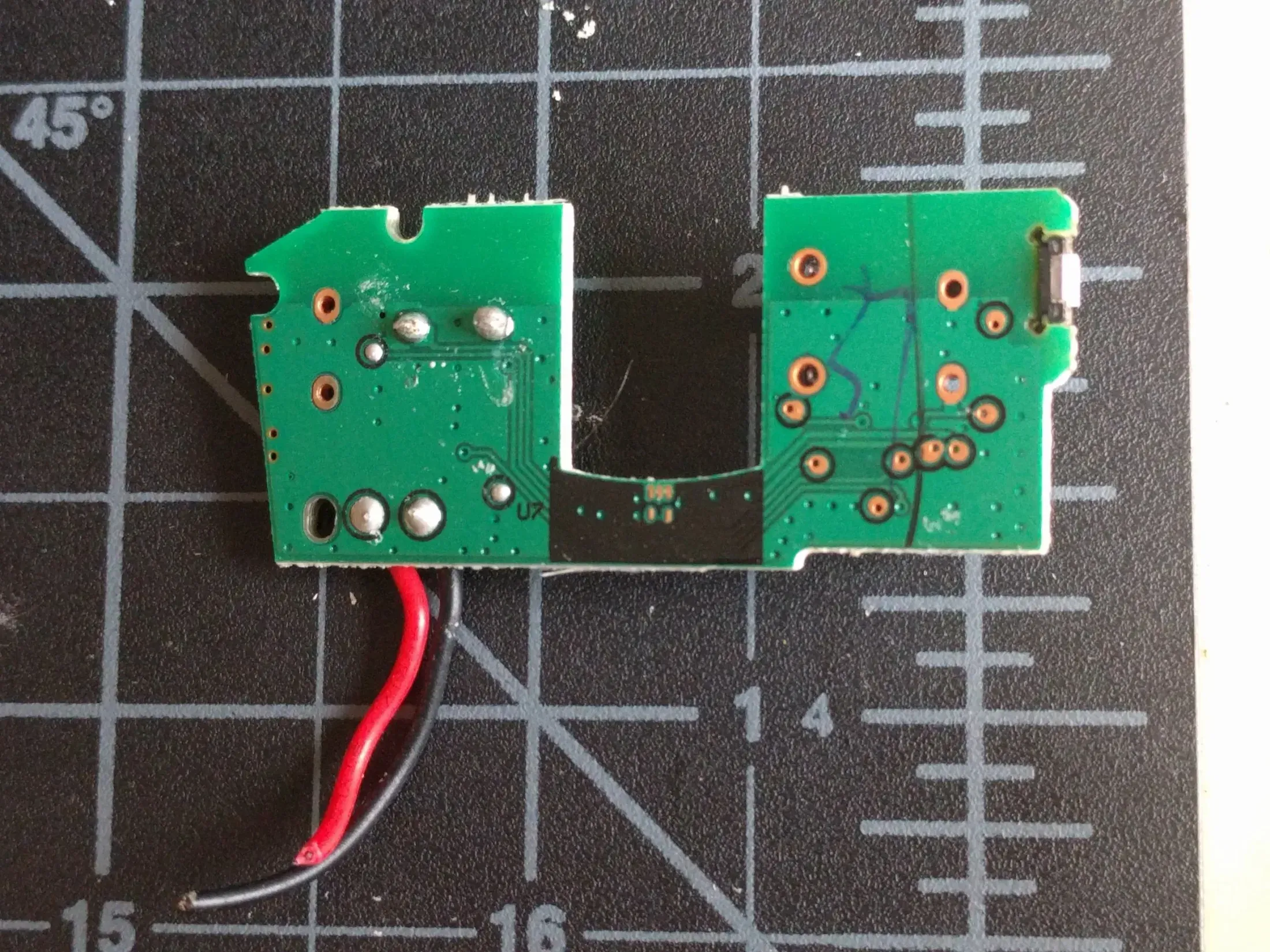 Magnet near reed switch demonstrating fold-to-power behavior